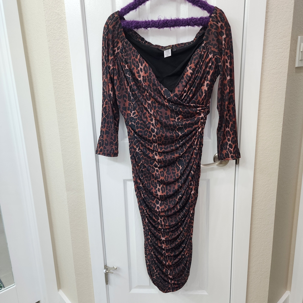 2X Monica Wiggle Dress with Sleeves, Leopard Print